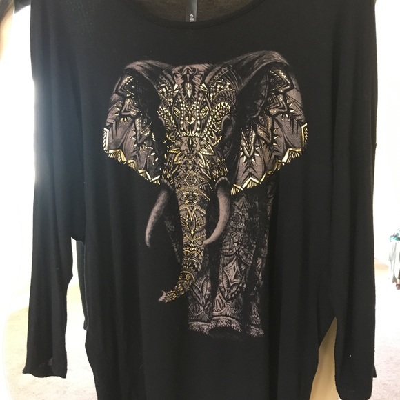 Ellumination Elephant top - Picture 1 of 2